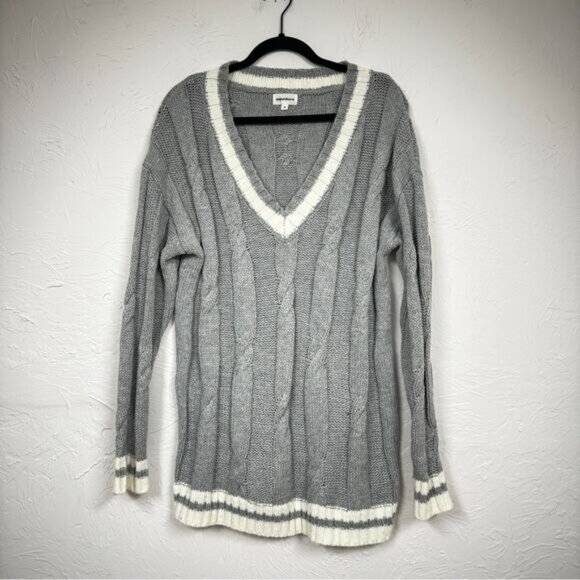 Revolve Superdown Grey Cable Knit Sweater Dress Womens M V Neck Preppy Academia - Picture 1 of 11
